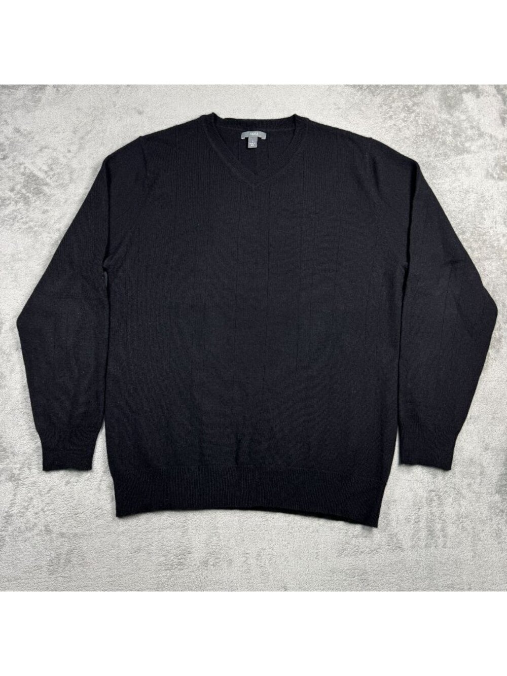 Apt 9 Mens Large 100% Cashmere Sweater Soft Black V-Neck Long Sleeve Preppy